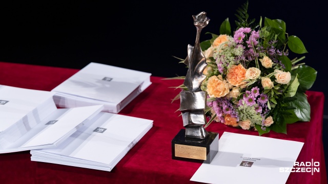 184 pedagogów: nauczycieli i dyrektorów, zostanie dziś uhonorowanych w Szczecinie. W Teatrze Lalek Pleciuga odbędzie się uroczystość wręczenia Nagród Prezydenta Miasta z okazji Dnia Edukacji Narodowej.