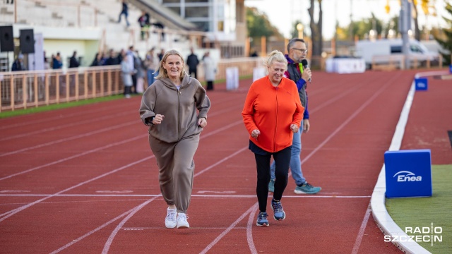 Codziennie ratują ludzkie życie - w poniedziałek obchodzili swoje święto - na sportowo. 13 października przypada Dzień Ratownictwa Medycznego. Z tej okazji na stadionie lekkoatletycznym przy ulicy Tczewskiej w Szczecinie odbył się tak zwany Test Coopera.