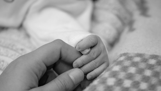 15 października obchodzimy Dzień Dziecka Utraconego. Na całym świecie miliony rodziców doświadczyło przedwczesnej straty swoich pociech.