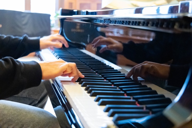 Piotr Alexewicz jako jedyny Polak przeszedł do finału XIX Międzynarodowego Konkursu Pianistycznego imienia Fryderyka Chopina w Warszawie.