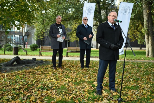 Instytut Pamięci Narodowej zbada sprawę śmierci Antoniego Browarczyka i innych ofiar stanu wojennego.