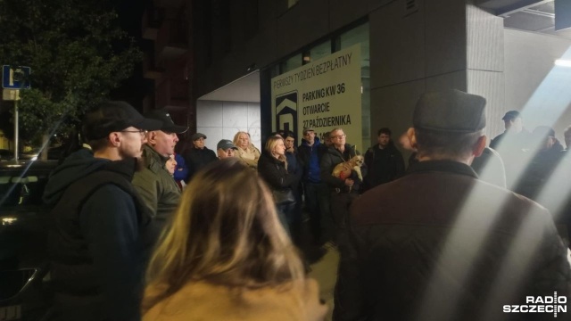 Parkingowiec KW 36 w ogniu krytyki mieszkańców centrum [ZDJĘCIA]