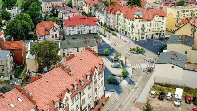 Będą utrudnienia w centrum Szczecinka - rusza budowa ronda na skrzyżowaniu ulic: Armii Krajowej, Pileckiego i Wyszyńskiego.