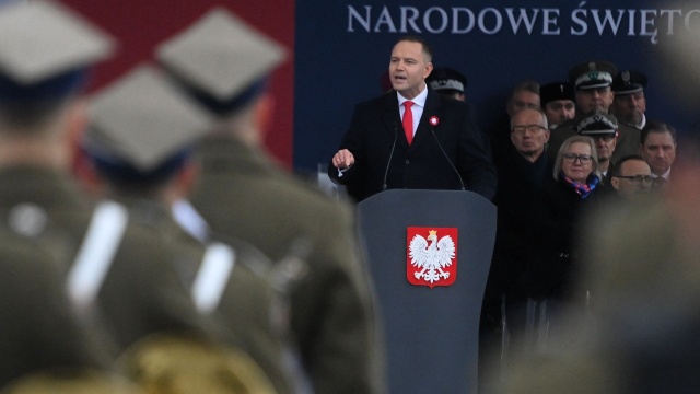 Po pierwsze Polska, po pierwsze Polacy - mówił prezydent podczas głównych uroczystości Narodowego Dnia Niepodległości w Warszawie.