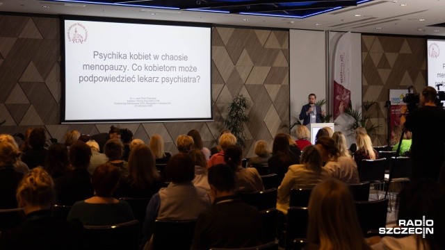 Więcej wiedzy, mniej stresu. Temat menopauzy rozgrzał salę podczas konferencji naukowej w szczecińskim hotelu Mariott.