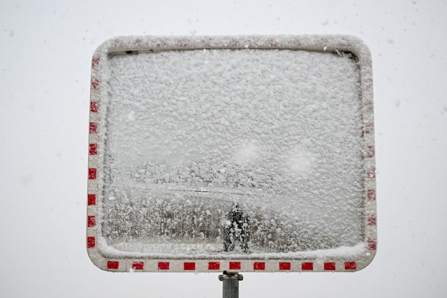 Ponad dwa tysiące interwencji strażaków w całym kraju w związku z opadami śniegu.