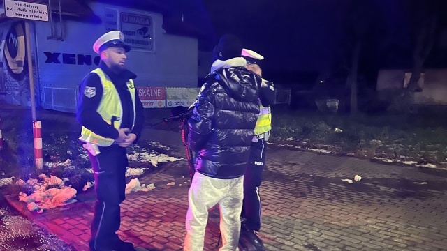 Pędził na hulajnodze elektrycznej z prędkością ponad 50kmh. 15-latek jechał środkiem jezdni bez wymaganych uprawnień i rażąco przekroczył dozwoloną prędkość.