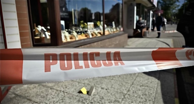 Zatrzymani sprawcy włamania do jubilera. Do kradzieży doszło w maju w Kołobrzegu.