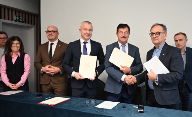 Ma niespełna kilometr, ale na jej przebudowę mieszkańcy czekali kilkadziesiąt lat. Chodzi o powiatową drogę w podkołobrzeskim Gościnie.