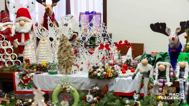 Zachodniopomorski Urząd Wojewódzki w Szczecinie otworzył się na kiermasz rękodzieła.