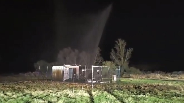 W nocy został zatrzymany wyciek ropy naftowej, który pojawił się w środę w Niemczech, niedaleko polskiej granicy. W wypadku ranne zostały dwie osoby. Sprawdzane są skutki dla środowiska.