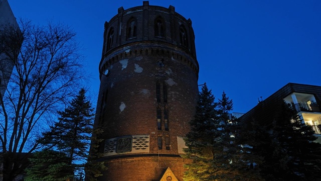 Kołobrzeska wieża ciśnień nie trafi na sprzedaż. Władze miasta powiedziały nie pomysłowi zbycia zabytku.