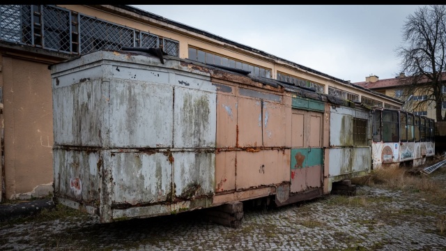 Wagon tramwajowy, który jeździł po Szczecinie ponad 90 lat temu, uratowany przed zezłomowaniem