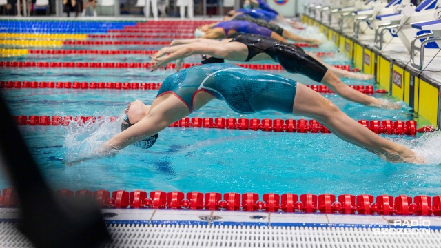Sześć medali to dotychczasowy dorobek zawodników MKP Szczecin podczas Zimowych Mistrzostw Polski w pływaniu na krótkim basenie. Zawody odbywają się na Floating Arenie.