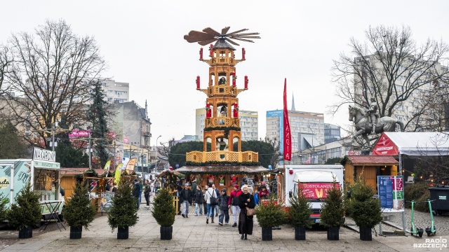 Karuzela, świąteczne potrawy, ale też warsztaty, koncerty i prelekcje. To ostatni weekend Jarmarku Bożonarodzeniowego w Szczecinie.