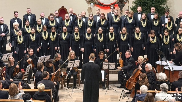 Koncert kolęd przeplatany fragmentami Ewangelii i korespondencjami z wojny na Ukrainie. W Kościele Arcybiskupiego Wyższego Seminarium Duchownego w Szczecinie wybrzmiało Oratorium na Boże Narodzenie.
