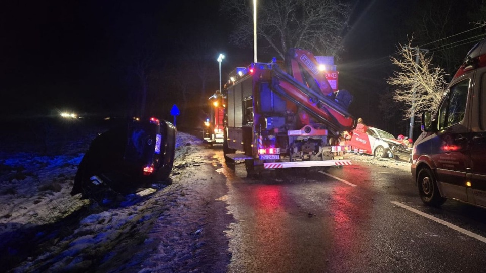 Wypadek i utrudnienia między Koszalinem a Polanowem