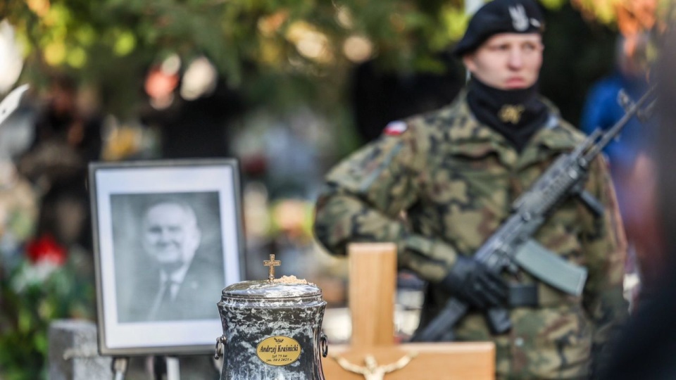 Kraśnicki zmarł 10 stycznia w wieku 75 lat. W uroczystościach pogrzebowych uczestniczyli m.in. prezydent Duda, przewodniczący Międzynarodowego Komitetu Olimpijskiego Thomas Bach, minister sportu i turystyki Sławomir Nitras oraz wielu wybitnych sportowców i przedstawicieli polskich związków sportowych. źródło: https://x.com/prezydentpl/Przemysław Keler - KPRP