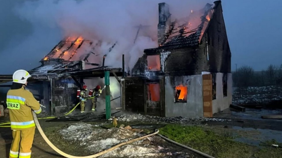 Pożar budynku gospodarczego. Budynek doszczętnie spłonął