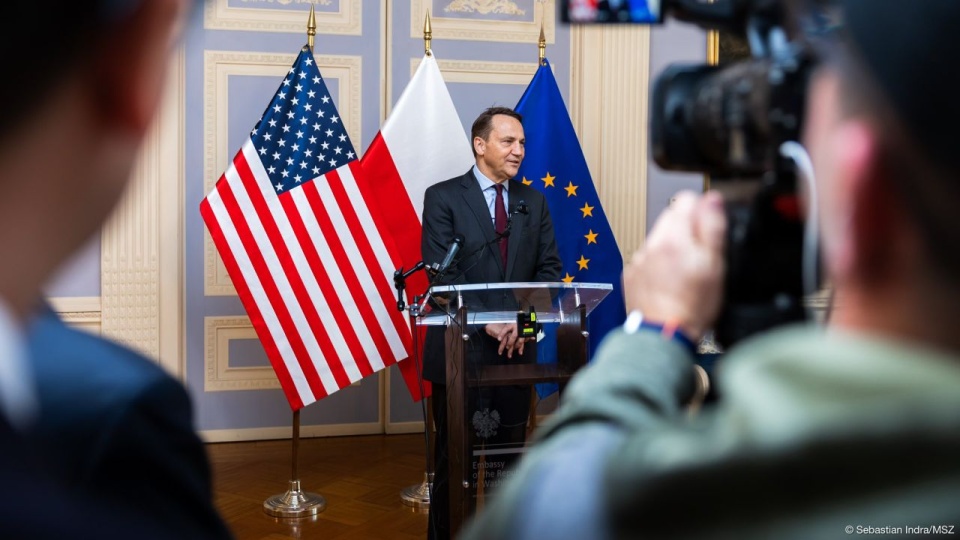 Szef MSZ RP Radosław Sikorski wyraził zadowolenie z przyjęcia unijnej rezolucji. źródło: https://x.com/MSZ_RP