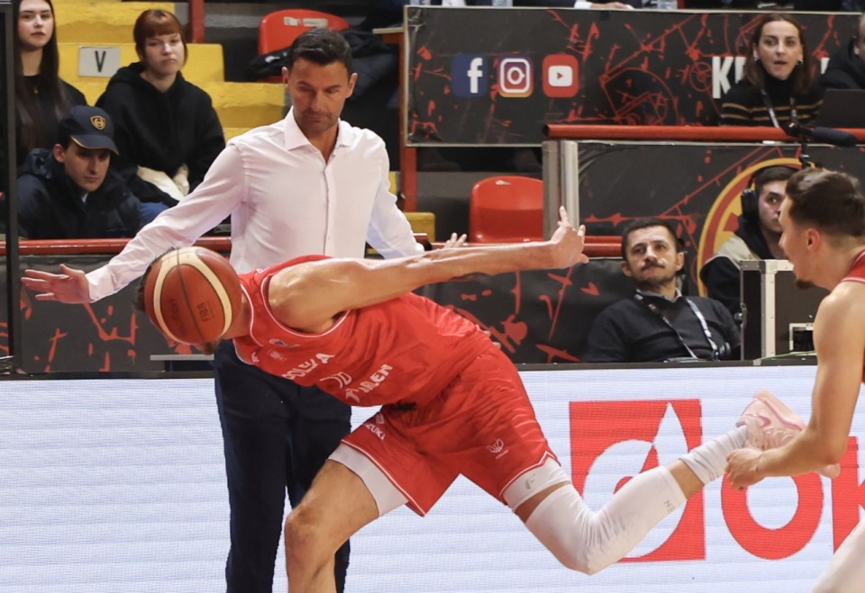 Kadra trenera Igora Milicića z jednym zwycięstwem na koncie zajęła ostatnie miejsce w tabeli gupy H. Fot. PAP/EPA/GEORGI LICOVSKI