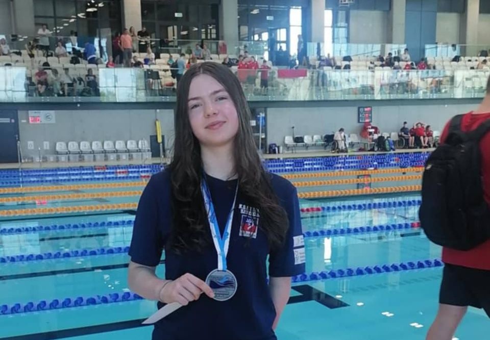 Hanna Mikołajonek wygrała wyścigi na 50 i 100 metrów stylem klasycznym oraz na 200 metrów stylem zmiennym. Fot. www.facebook.com/start.szczecin