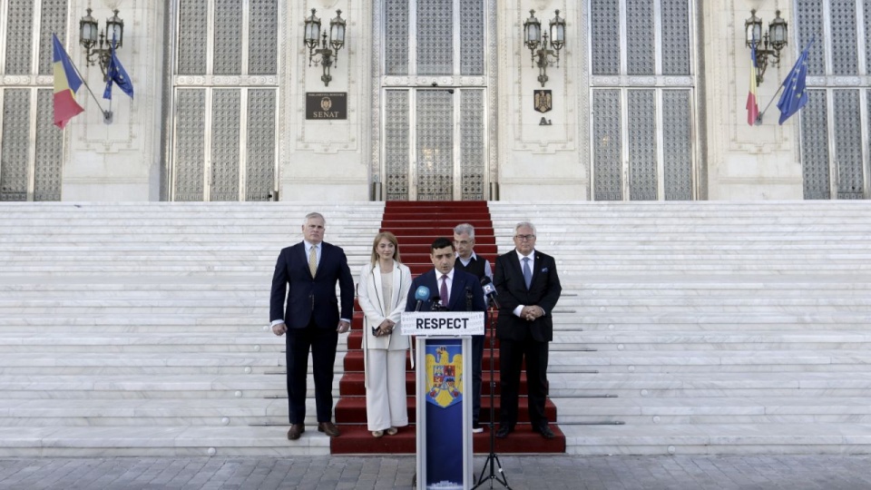 PAP/EPA/ROBERT GHEMENT