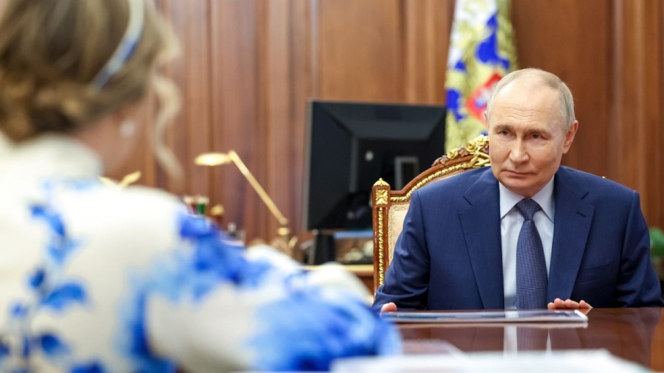 Putin nie szuka dróg do zakończenia wojny, a możliwości jej przedłużenia, bo dla niego negocjacje to wyłącznie przeciąganie czasu i instrument, dzięki któremu unika nowych, głównie amerykańskich sankcji. PAP/EPA/GAVRIIL GRIGOROV/SPUTNIK/KREMLIN POOL