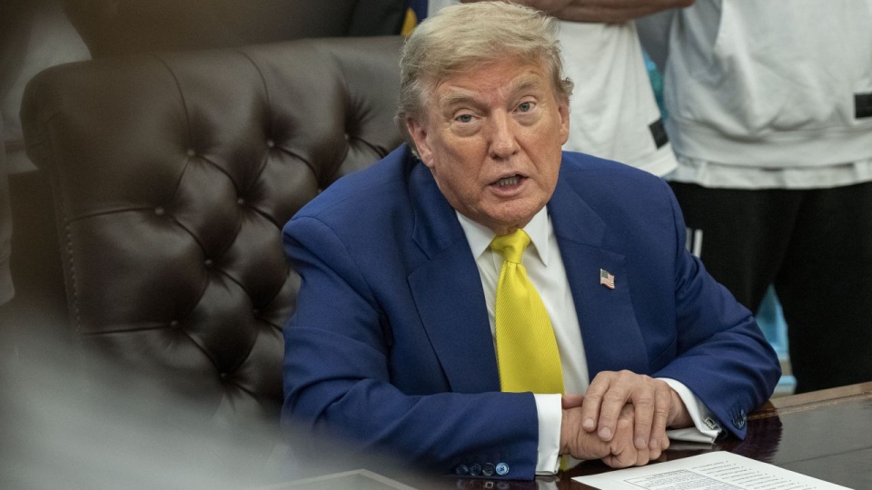 fot. PAP/EPA/KEN CEDENO / POOL