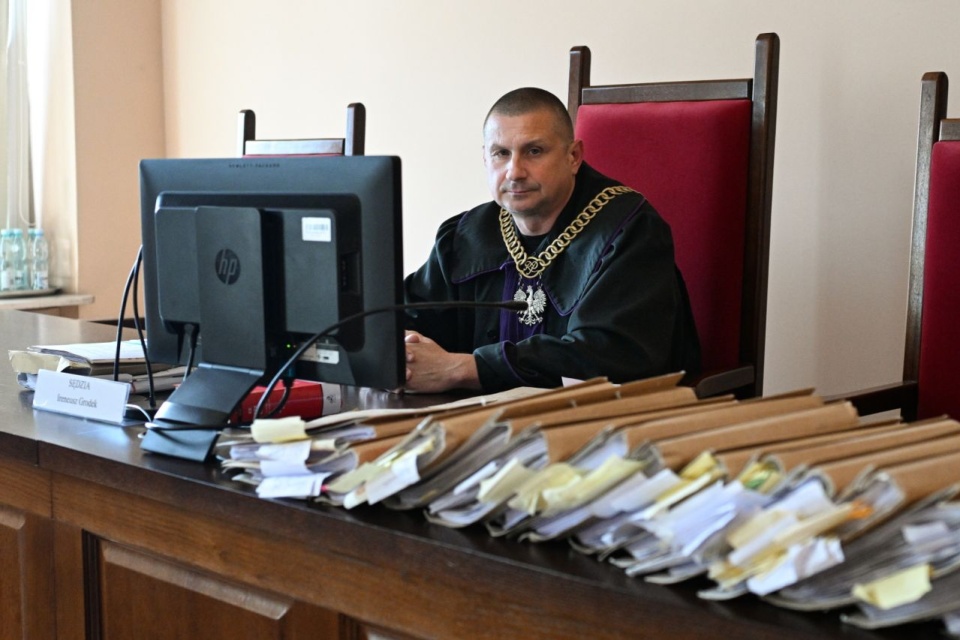 Sędzia Ireneusz Grodek na sali rozpraw Sądu Okręgowego w Piotrkowie Trybunalskim. Fot. PAP/Łukasz Szeląg