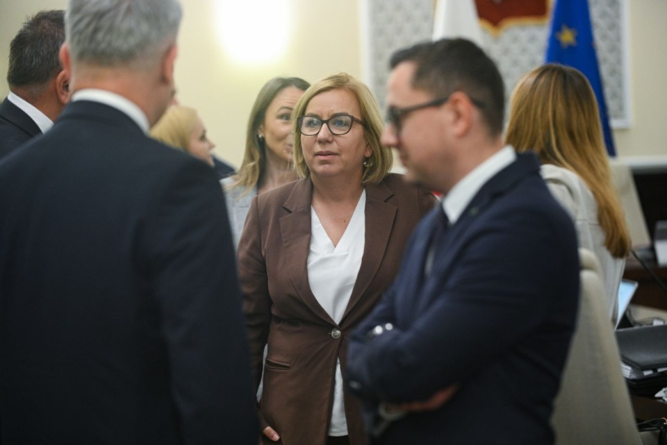Przepisy przygotowuje też Ministerstwo Energii - mówi minister Hennig-Kloska. Fot. PAP/Marcin Obara