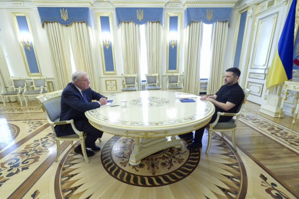 Keith Kellogg spotkał się z prezydentem Ukrainy. Fot. PAP/EPA/PRESIDENTIAL PRESS SERVICE HANDOUT HANDOUT