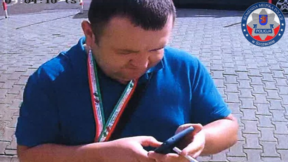 Policja w Szczecinie prowadzi postępowanie dotyczące oszustwa do którego doszło w Bytomiu. źródło: https://szczecin.policja.gov.pl/szm/dzialania-policji/aktualnosci/76467,Policjanci-z-Niebuszewa-poszukuja-sprawcy-oszustwa-rozpoznajesz-tego-mezczyzne.html