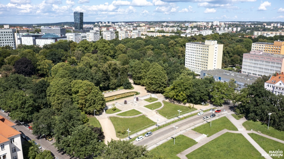 Pomnik Adama Mickiewicza przy ul. Pobożnego w Szczecinie. Fot. Maciej Papke [Radio Szczecin]
