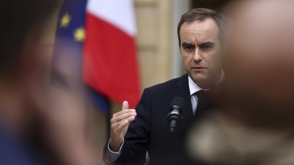 Fot. PAP/EPA/STEPHANE MAHE / POOL