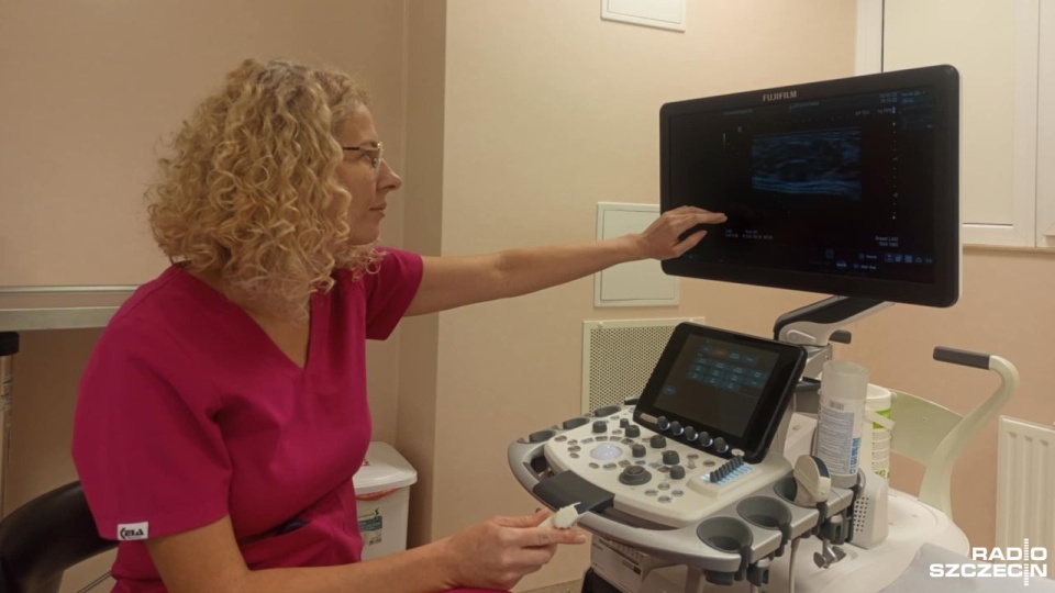 Klaudia Winiecka-Socha, chirurg z Kliniki Chirurgii Ogólnej i Onkologicznej z Uniwersyteckiego Szpitala Klinicznego nr 1 w Szczecinie. Fot. Anna Klimczyk [Radio Szczecin]