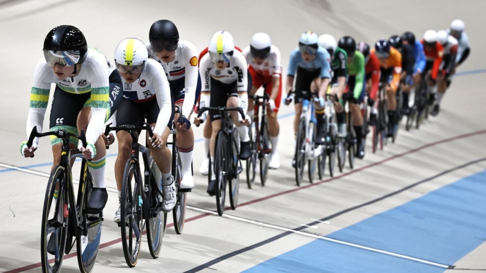 Marlena Karwacka i Nikola Sibiak są zawodniczkami klubu Ziemia Darłowska Darłowo natomiast Nikola Seremak reprezentuje Piasta Szczecin. PAP/EPA/Osvaldo Villarroel