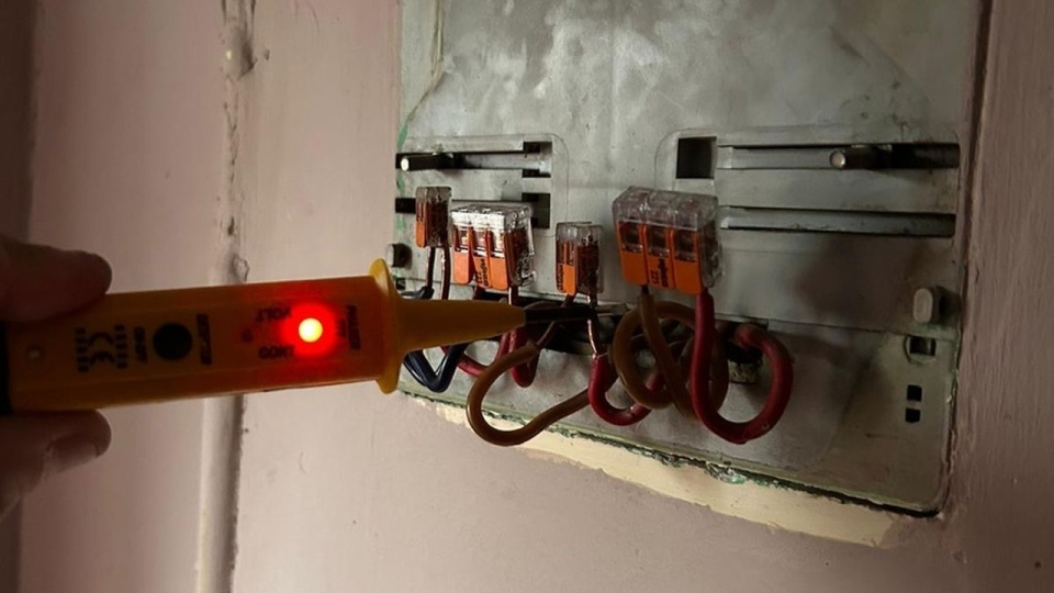 Mężczyzna przyznał, że miało to trwać od kilku dni, jednak z posiadanej wiedzy funkcjonariuszy proceder trwał już od kilku miesięcy. źródło: lobez.policja.gov.pl