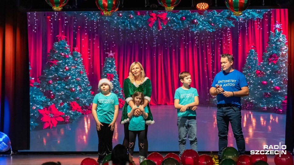 „Centymetry dla Antosi” - kiermasz, pokaz magii i świąteczne pomaganie [WIDEO, ZDJĘCIA]