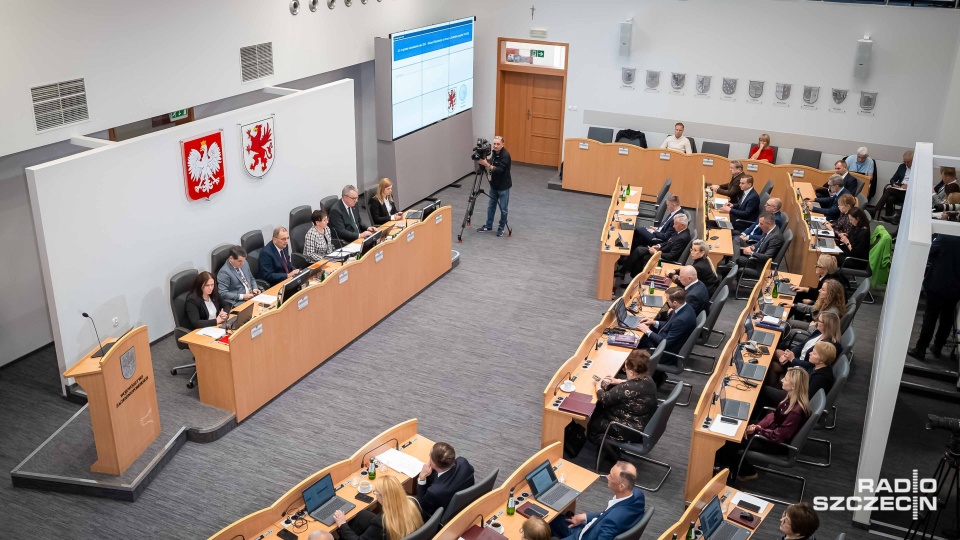 Rekordowo wysoki budżet przyjęty przez radnych [ZDJĘCIA]
