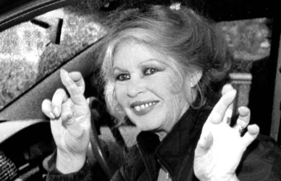 Zmarła legendarna francuska aktorka Brigitte Bardot