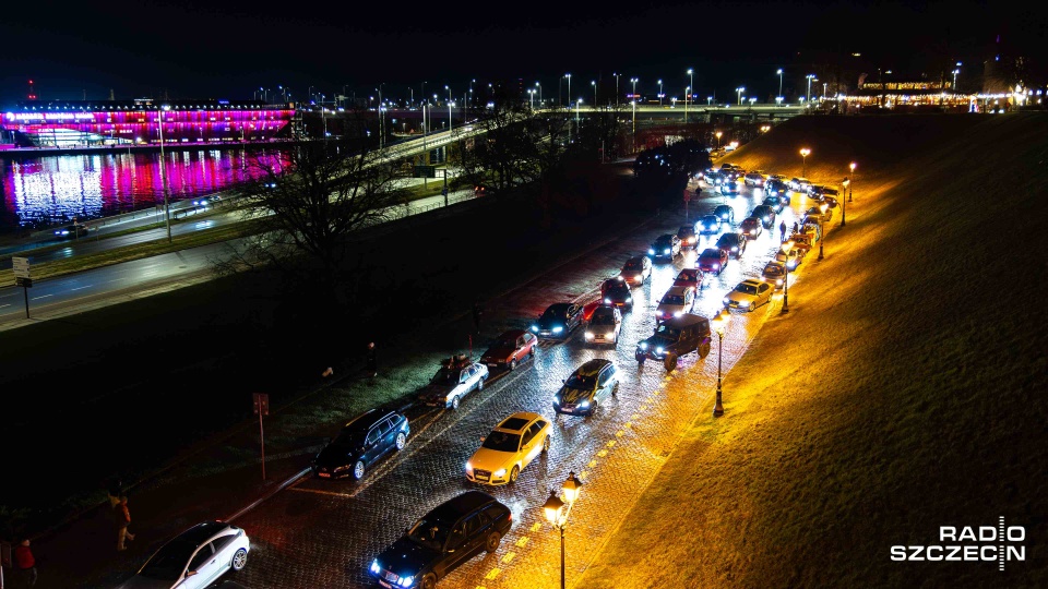 Kierowcy starszych samochodów chcą zapalić czerwone światło Strefie Czystego Transportu [WIDEO, ZDJĘCIA]