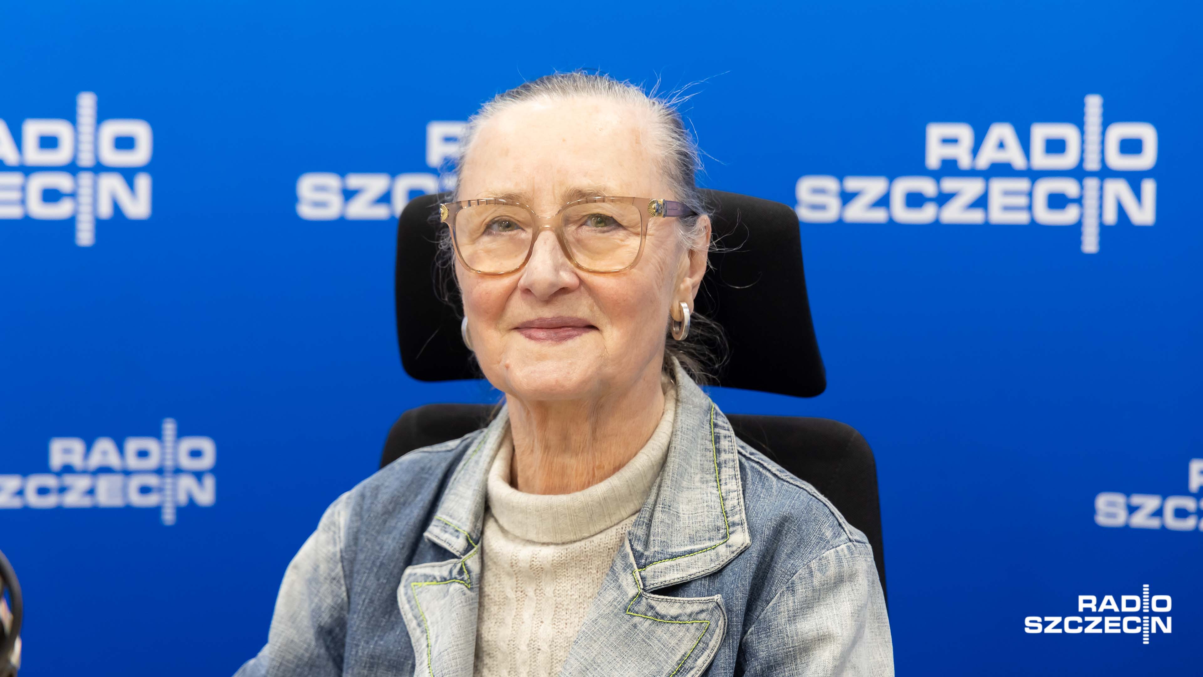 Szczecin był bardzo dobrym wyborem - przyznała w Rozmowie pod krawatem Leonia Chmielnik, laureatka Nagrody Artystycznej Miasta Szczecin za całokształt twórczości.