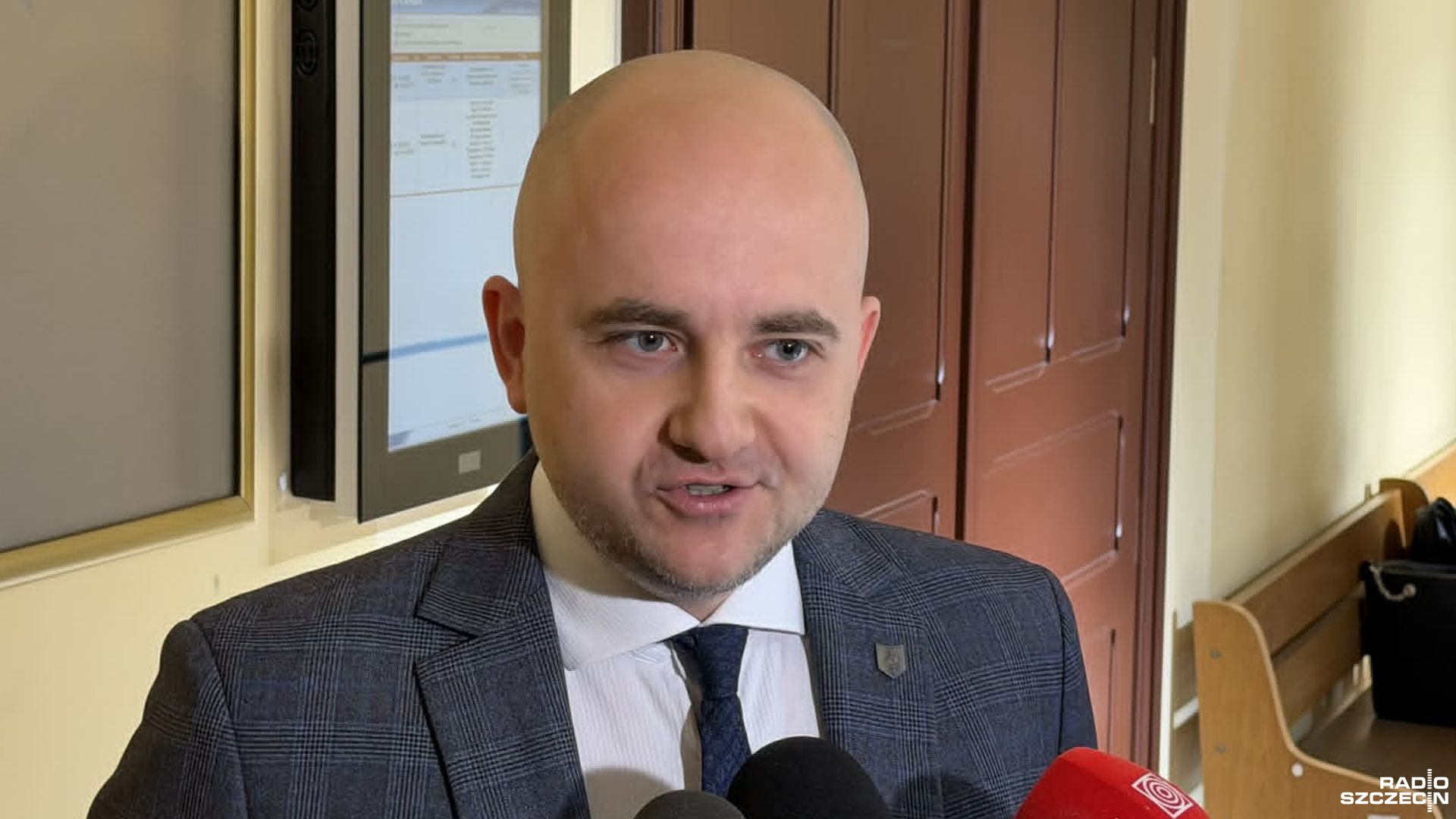Wpisy w mediach społecznościowych, konferencje prasowe, wymiana maili z pracownikami - takimi przykładami ilustrował swoją pracę w Lasach Państwowych Dariusz Matecki.