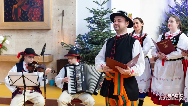 Fot. Robert Stachnik [Radio Szczecin] Kolędy i pastorałki z południa Polski w szczecińskim wykonaniu [WIDEO, ZDJĘCIA]