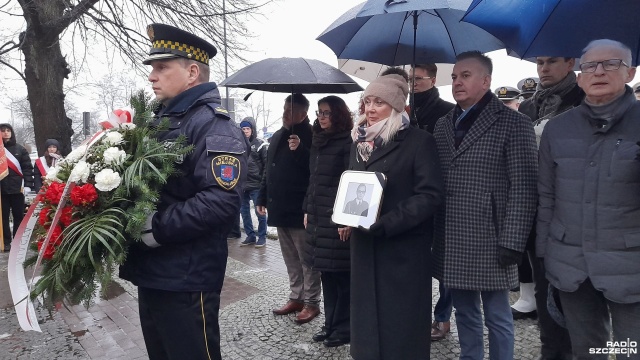 Fot. Joanna Maraszek [Radio Szczecin] W regionie upamiętniono ofiary "Heweliusza" [ZDJĘCIA]