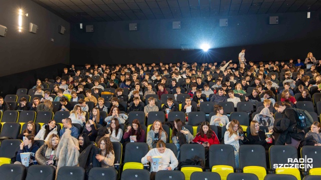 Fot. Robert Stachnik [Radio Szczecin] Film punktem wyjścia do rozmowy o mowie nienawiści. Kampania "Bez hejtu" w Szczecinie [ZDJĘCIA]