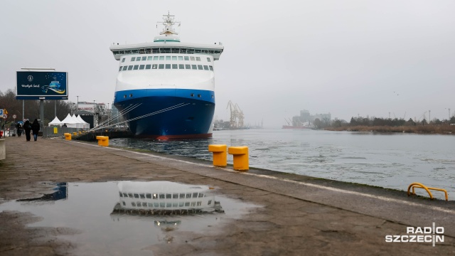 Fot. Robert Stachnik [Radio Szczecin] Marchewka: to największy prom w naszych zasobach [ZDJĘCIA]