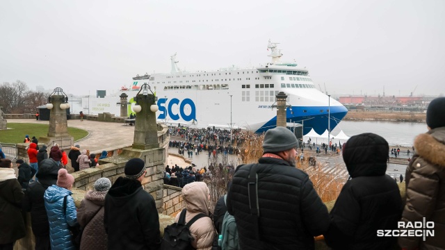 Fot. Robert Stachnik [Radio Szczecin] Chrzest promu Jantar Unity za nami. "To wielki dzień!" [WIDEO, ZDJĘCIA]