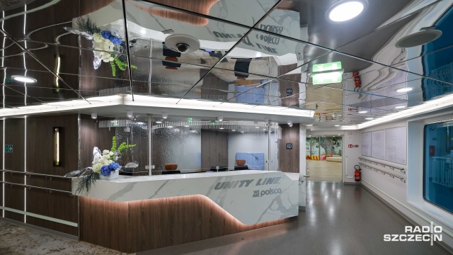 Fot. Robert Stachnik [Radio Szczecin] Ponad trzy godziny w kolejce do promu na Wałach Chrobrego [ZDJĘCIA]